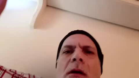 Snapshot of hand69someguy chatting on 01-19-25, 02:47 hand69someguy online show from 01-19-25, 02:47