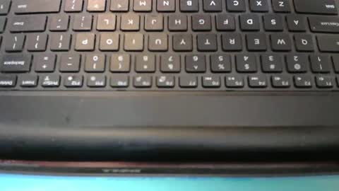 Snapshot of hand69someguy chatting on 10-18-25, 01:08 hand69someguy online show from 10-18-25, 01:08