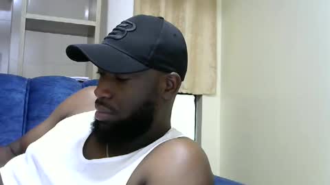 Snapshot of handsome_king30 chatting on 12-19-24, 06:45 handsome king online show from 12-19-24, 06:45