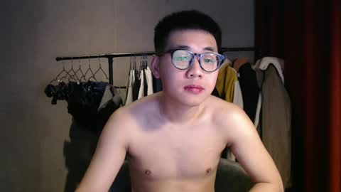 handsome_mannn online show from 12-31-24, 01:26
