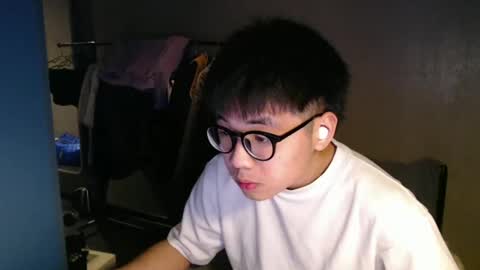 handsome_mannn online show from 03-12-25, 09:13