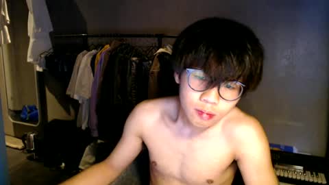 handsome_mannn online show from 06-11-26, 08:07