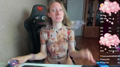 Mila online show from 10-11-25, 09:19