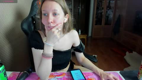 Mila online show from 01-08-26, 03:31