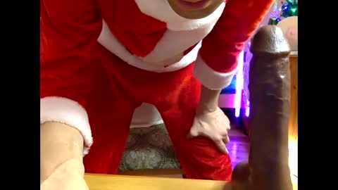 HandsomeAlfie online show from 12-21-24, 11:45