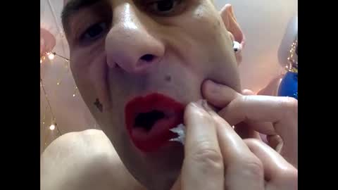 Snapshot of handsomealfie chatting on 02-20-26, 08:09 HandsomeAlfie online show from 02-20-26, 08:09