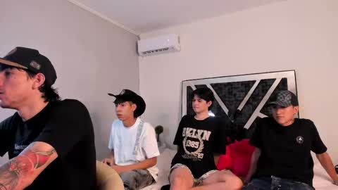 Snapshot of handsomeboys19 chatting on 10-08-25, 02:31 leonardfarrucknick and otis online show from 10-08-25, 02:31