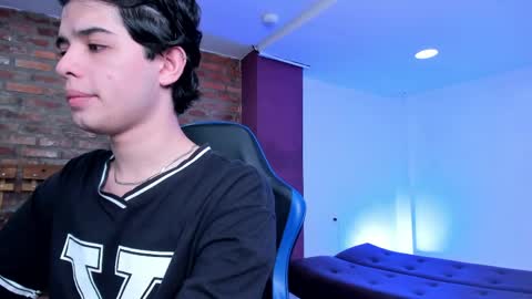 leonardfarrucknick and otis online show from 04-17-26, 01:25