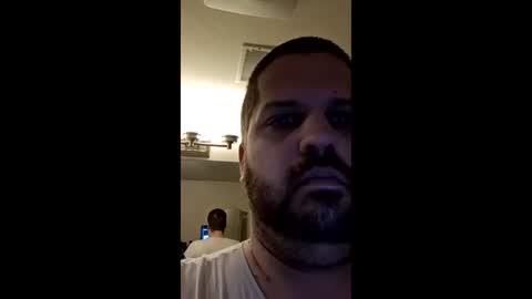 Snapshot of handsomedaddy198924 chatting on 01-12-26, 07:41 Handsomedaddy198923 online show from 01-12-26, 07:41