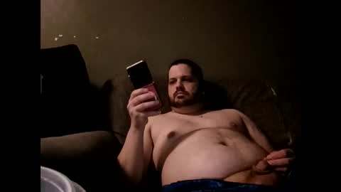 Handsomedaddy198923 online show from 03-25-26, 06:41