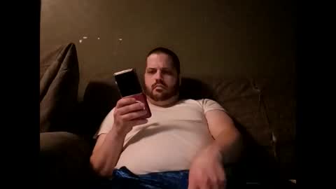 Handsomedaddy198923 online show from 04-07-26, 06:36