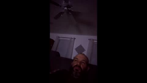 Snapshot of handsomejoe334 chatting on 12-18-25, 10:21 handsomejoe334 online show from 12-18-25, 10:21