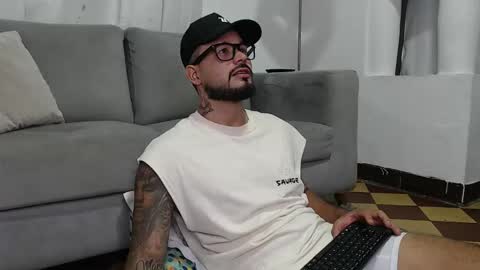 Handsomen online show from 01-19-26, 03:43