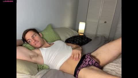 Snapshot of handsumhung chatting on 11-07-25, 08:31 handsumhung online show from 11-07-25, 08:31