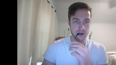 Snapshot of handsumhung chatting on 11-17-25, 08:47 handsumhung online show from 11-17-25, 08:47