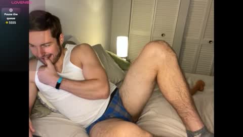 Snapshot of handsumhung chatting on 11-24-25, 08:41 handsumhung online show from 11-24-25, 08:41