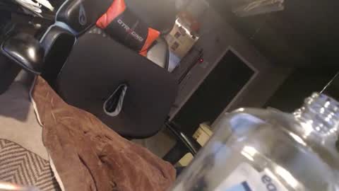 Snapshot of handystud33 chatting on 05-19-26, 05:41 handystud33 online show from 05-19-26, 05:41