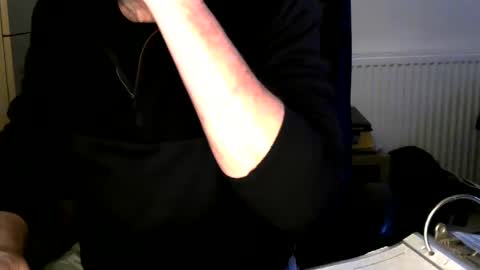 Snapshot of handz2 chatting on 01-11-25, 03:52 handz2 online show from 01-11-25, 03:52