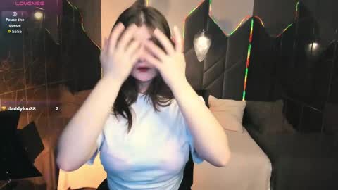 Hania online show from 04-22-26, 05:54