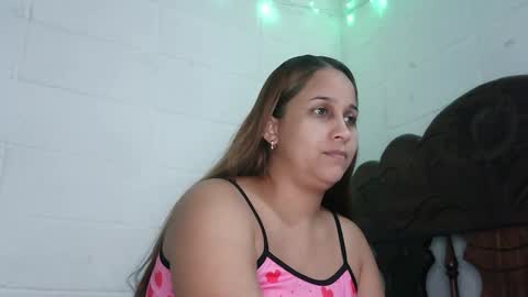 Snapshot of hankalanna chatting on 11-12-25, 04:02 Hank alanna online show from 11-12-25, 04:02