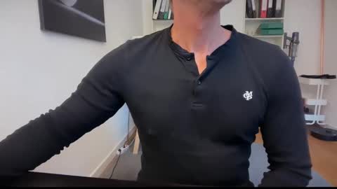 hanky online show from 10-15-25, 12:38