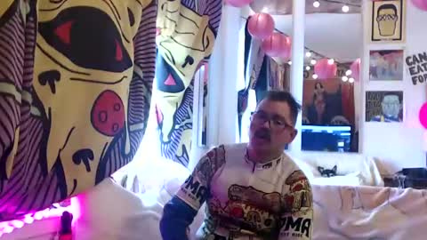 Snapshot of hankrams chatting on 12-25-24, 05:15 hank rams online show from 12-25-24, 05:15