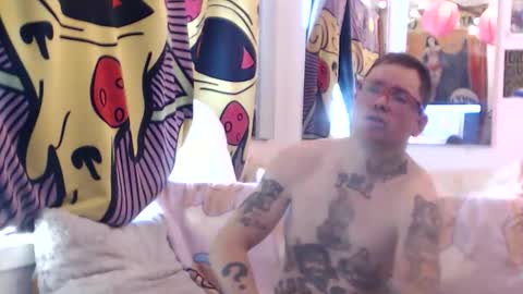 Snapshot of hankrams chatting on 12-04-25, 03:10 hank rams online show from 12-04-25, 03:10