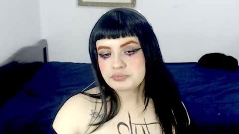 Snapshot of hanna99moon chatting on 10-03-25, 07:16 JUANA online show from 10-03-25, 07:16