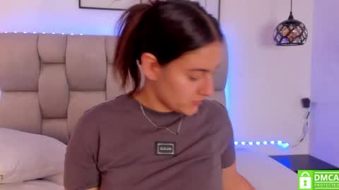 Snapshot of hanna__evans_ chatting on 04-21-26, 11:38 hanna__evans_ online show from 04-21-26, 11:38
