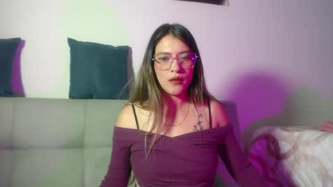 Hanna  online show from 04-08-26, 01:38