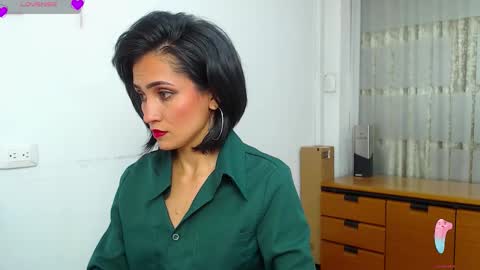 Sara online show from 11-05-25, 03:34