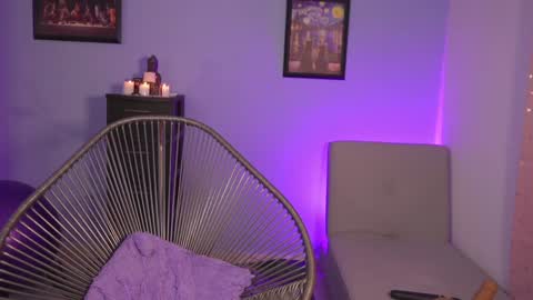 HANNA  online show from 01-04-25, 11:38