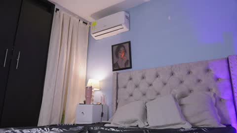 HANNA  online show from 01-30-25, 06:54