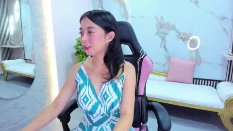 Snapshot of hanna_cutte_ chatting on 10-29-25, 07:04 Hanna online show from 10-29-25, 07:04