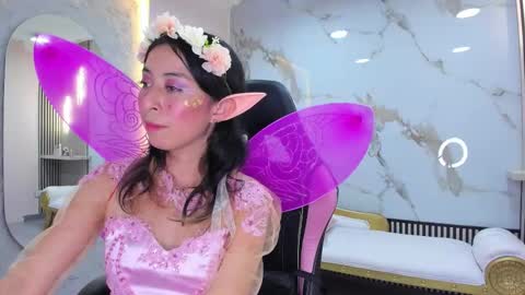 Snapshot of hanna_cutte_ chatting on 10-31-25, 07:48 Hanna online show from 10-31-25, 07:48