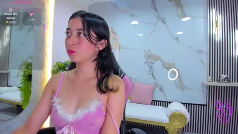 Snapshot of hanna_cutte_ chatting on 11-16-25, 10:32 Hanna online show from 11-16-25, 10:32