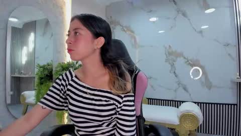 Snapshot of hanna_cutte_ chatting on 11-26-25, 06:42 Hanna online show from 11-26-25, 06:42