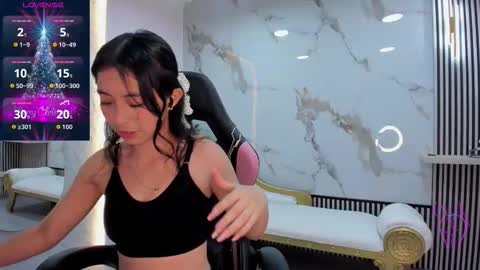 Snapshot of hanna_cutte_ chatting on 12-16-25, 06:24 Hanna online show from 12-16-25, 06:24