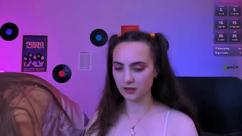 hanna_dream0 online show from 05-10-26, 02:44