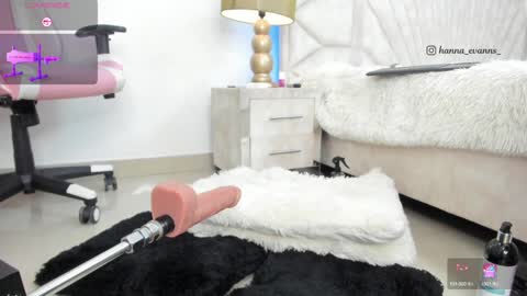 Hanna online show from 12-13-24, 01:37