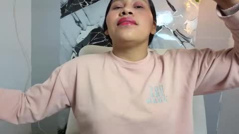 Snapshot of hanna_goldenst chatting on 11-21-25, 10:19 hanna_goldenst online show from 11-21-25, 10:19