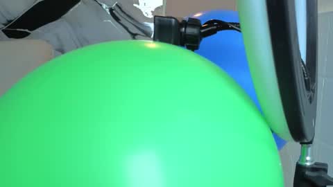 Snapshot of hanna_goldenst chatting on 12-19-25, 11:39 hanna_goldenst online show from 12-19-25, 11:39