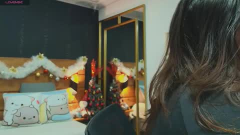 Hanna online show from 12-22-25, 07:33