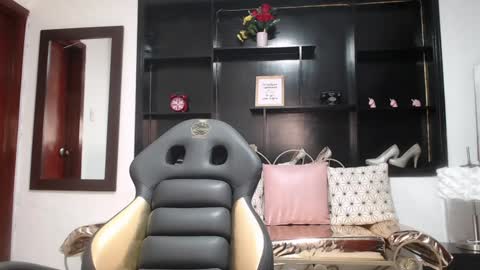 Snapshot of hanna_lamber chatting on 01-21-25, 11:02 hanna_lamber online show from 01-21-25, 11:02