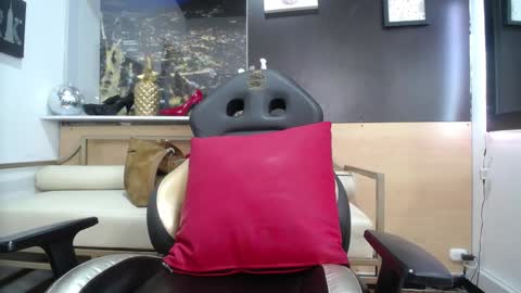 Snapshot of hanna_lamber chatting on 02-05-25, 05:52 hanna_lamber online show from 02-05-25, 05:52