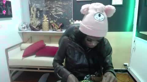 Snapshot of hanna_lamber chatting on 03-12-25, 02:09 hanna_lamber online show from 03-12-25, 02:09