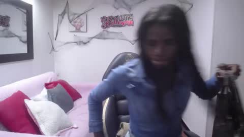 Snapshot of hanna_lamber chatting on 10-18-25, 11:11 hanna_lamber online show from 10-18-25, 11:11