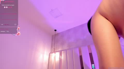 Snapshot of hanna_lee02 chatting on 01-11-25, 03:20 Hanna Lee online show from 01-11-25, 03:20