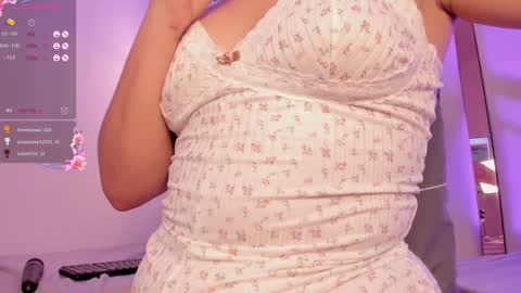 Snapshot of hanna_lee02 chatting on 01-13-25, 07:42 Hanna Lee online show from 01-13-25, 07:42