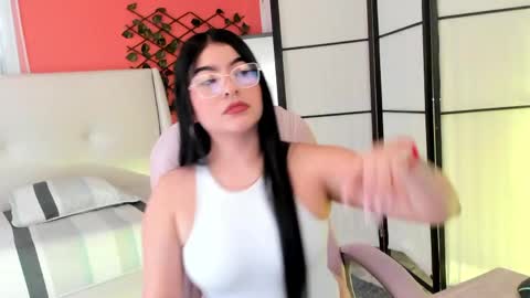 Hanna online show from 04-18-26, 07:18